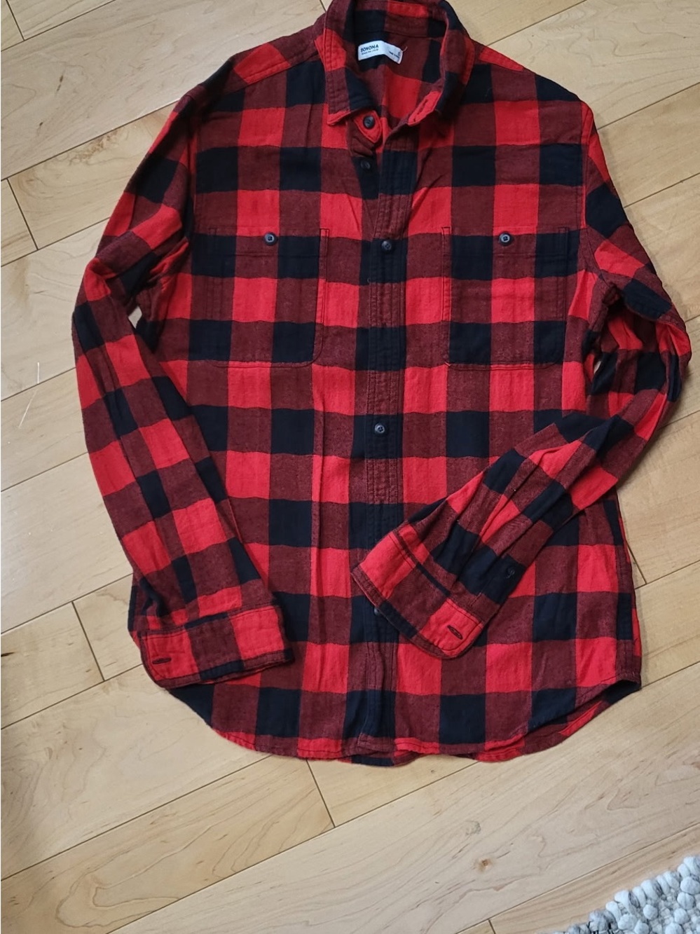 Classic Red & Black Buffalo Plaid wonens  Button-Up Shirt